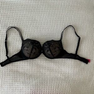 La Senza 32D black push up bra